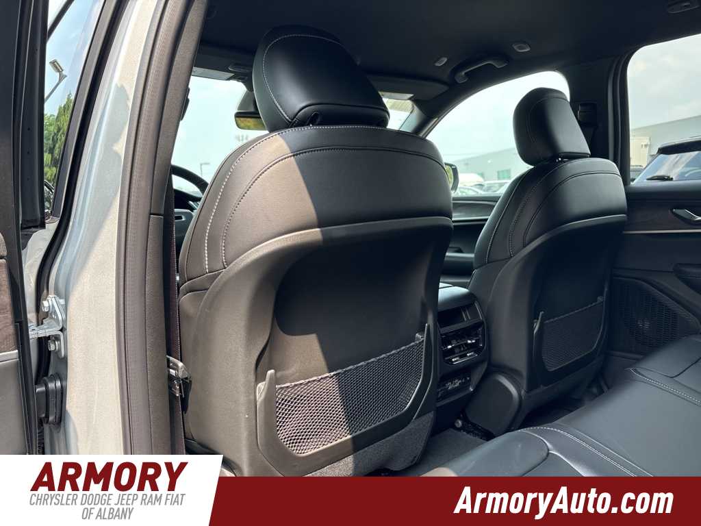 Thumbnail: 2025 Jeep Grand Cherokee - 20