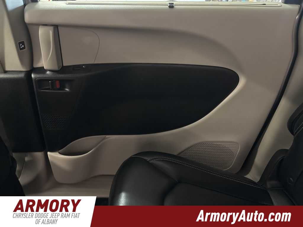 Thumbnail: 2024 Chrysler Pacifica - 31