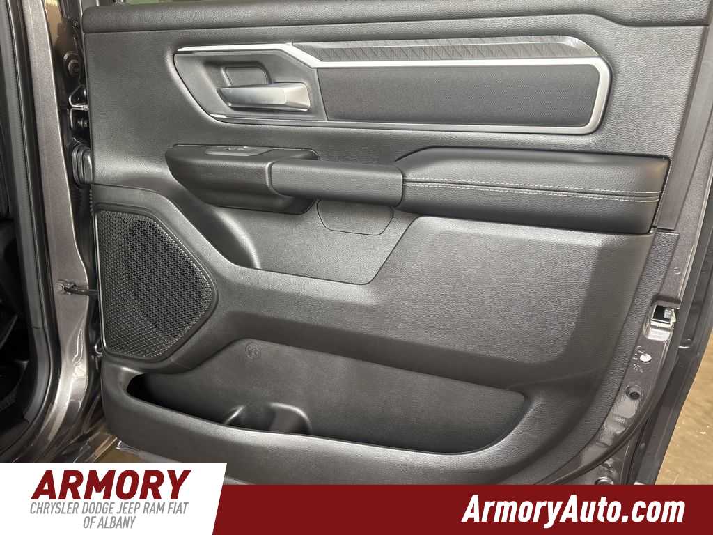 Thumbnail: 2026 RAM 1500 - 31