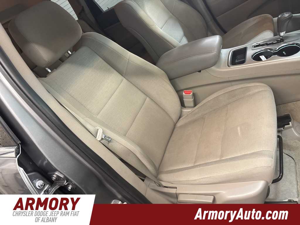 Thumbnail: 2013 Jeep Grand Cherokee - 38