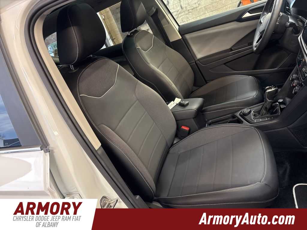 Thumbnail: 2023 Volkswagen Taos - 40