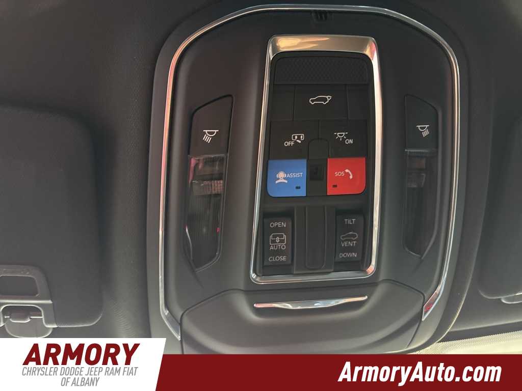 Thumbnail: 2025 Jeep Grand Cherokee L - 21