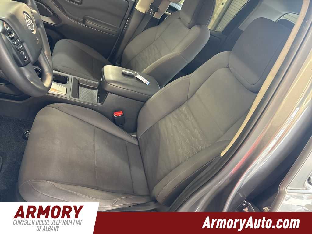 Thumbnail: 2022 Nissan Frontier - 11