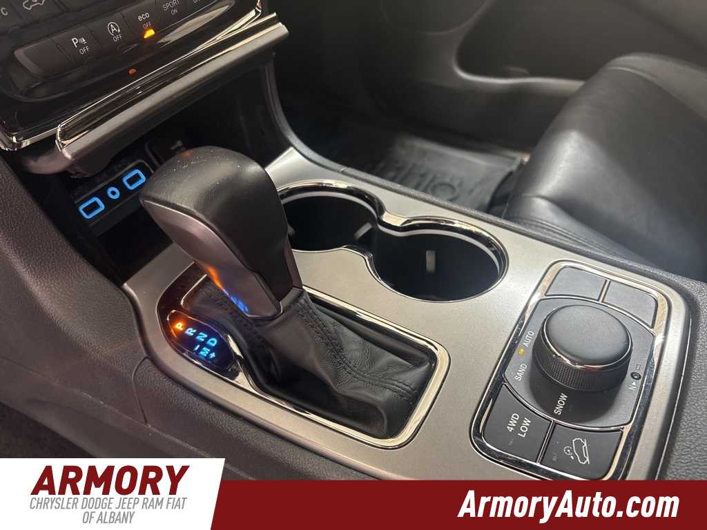 Thumbnail: 2021 Jeep Grand Cherokee - 20