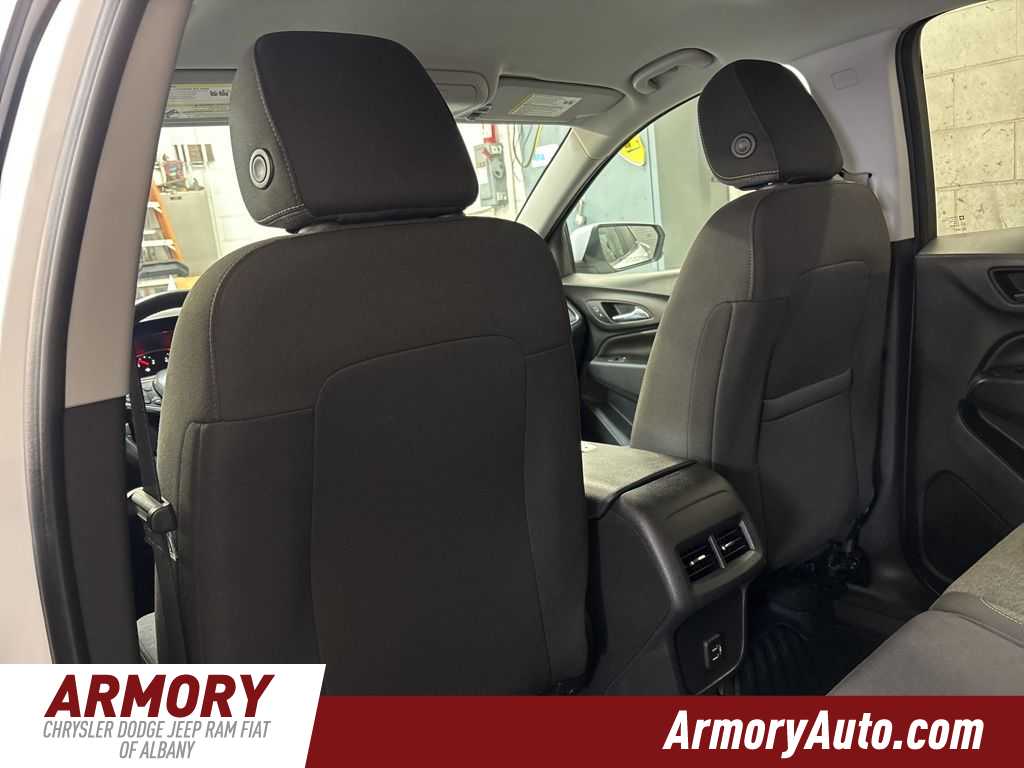 Thumbnail: 2022 Chevrolet Equinox - 28