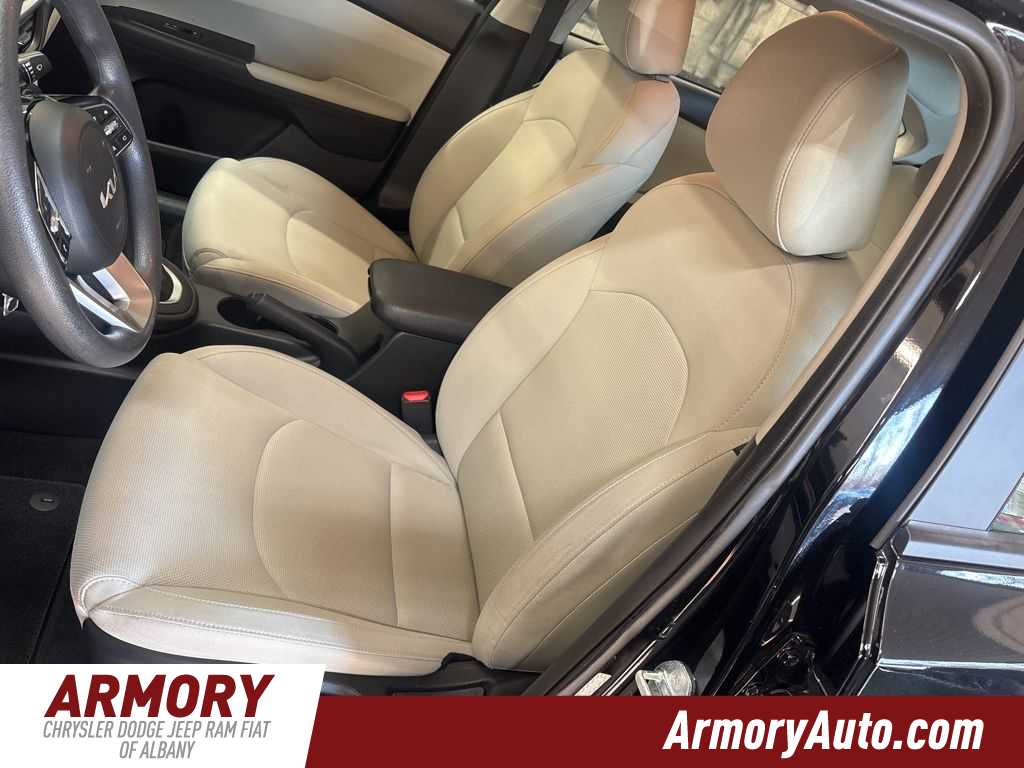 Thumbnail: 2023 Kia Forte - 11