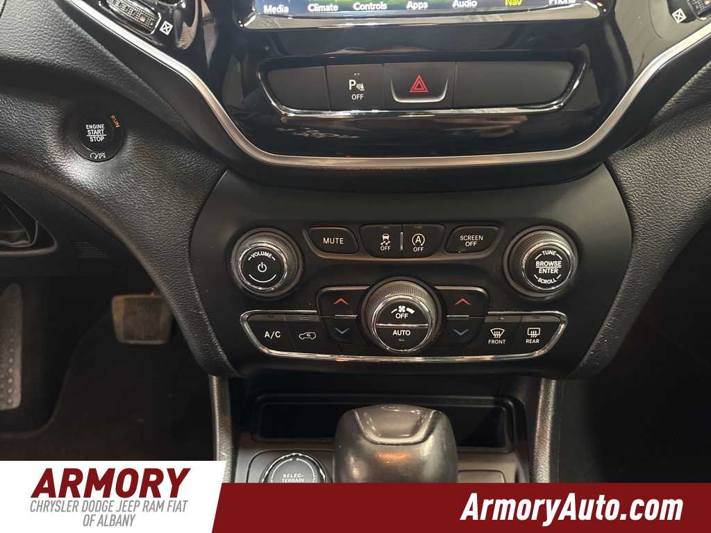 Thumbnail: 2019 Jeep Cherokee - 20