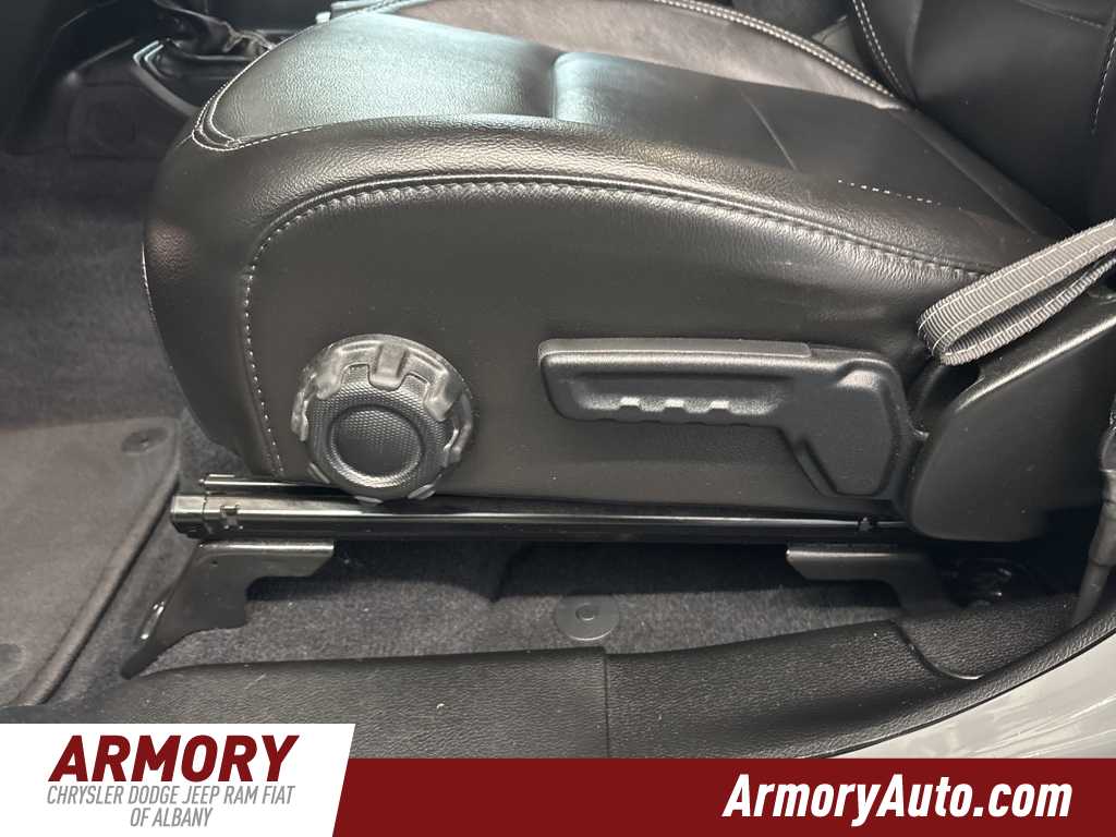 Thumbnail: 2022 Jeep Wrangler - 11