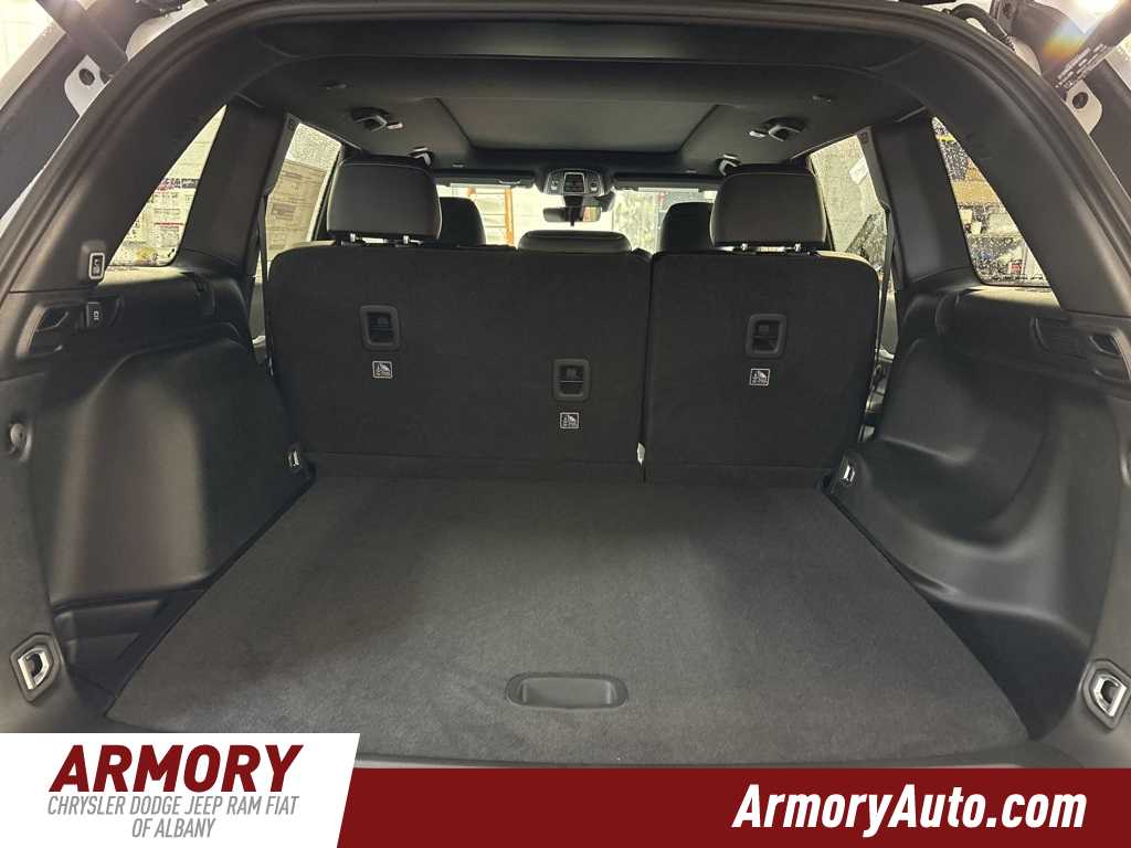 Thumbnail: 2025 Jeep Grand Cherokee - 26