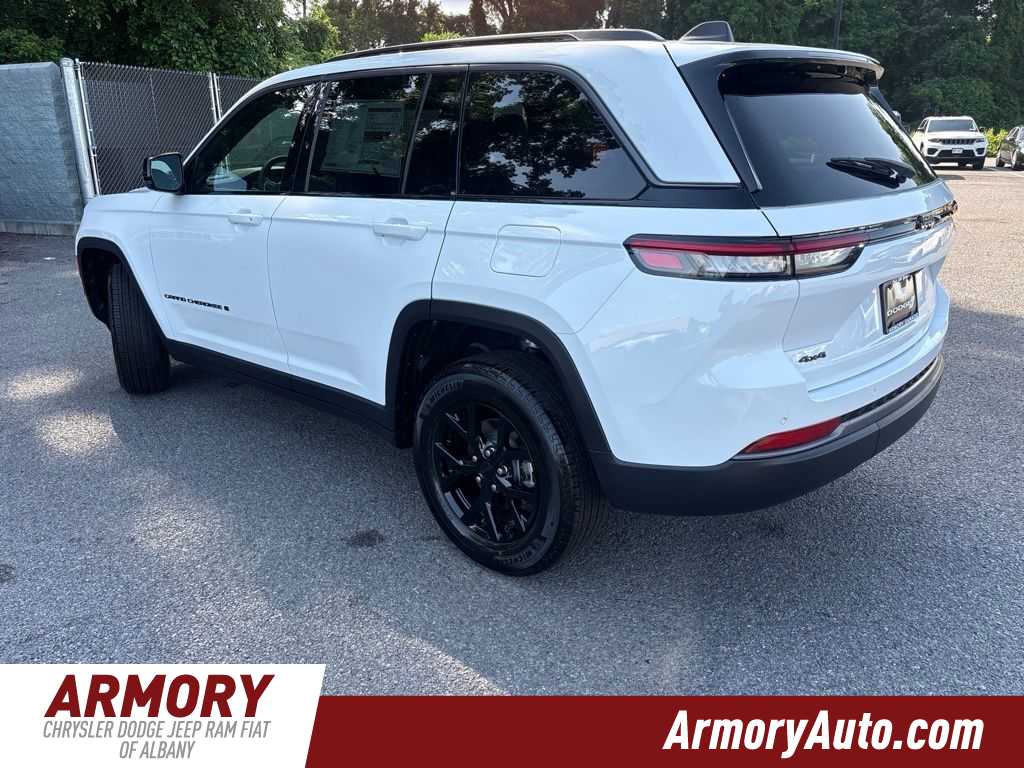 Thumbnail: 2026 Jeep Grand Cherokee - 6