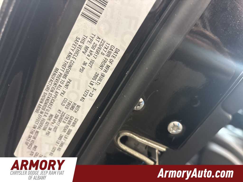 Thumbnail: 2023 Jeep Cherokee - 43