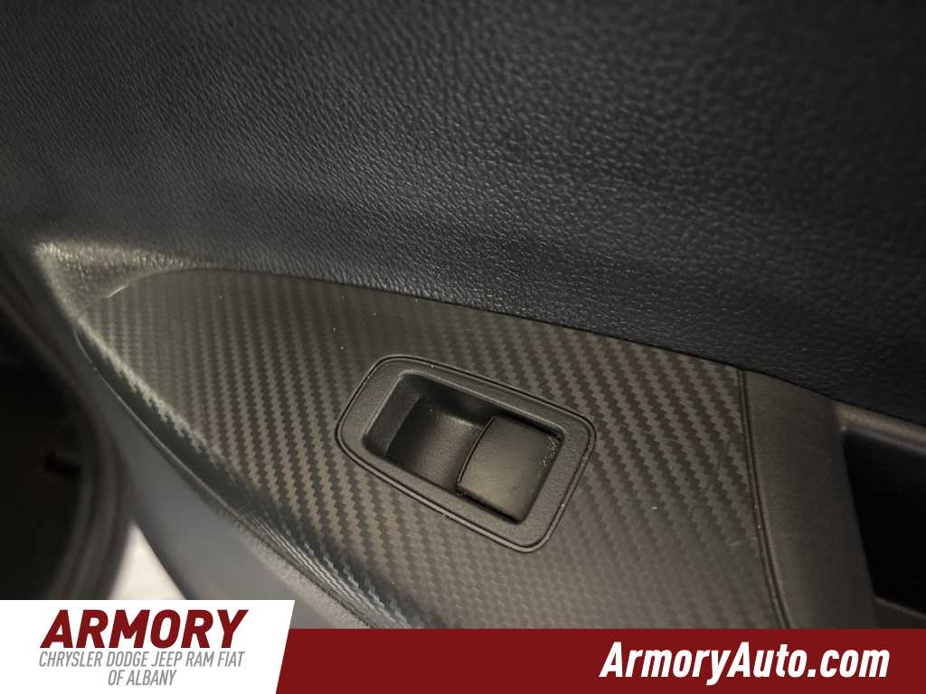 Thumbnail: 2024 Mitsubishi Eclipse Cross - 31