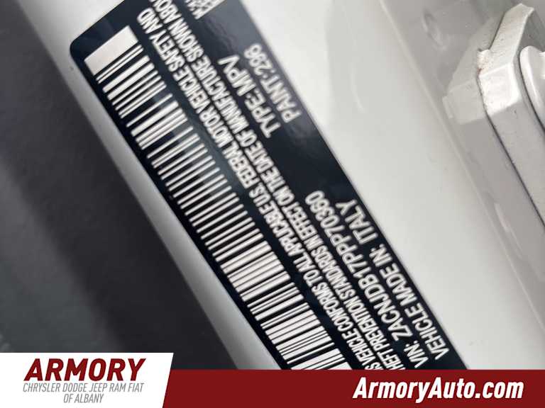 Thumbnail: 2023 Jeep Renegade - 40