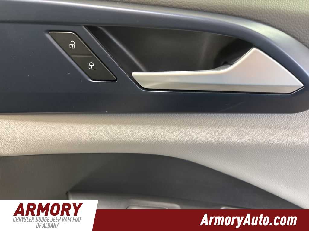 Thumbnail: 2023 Volkswagen Taos - 39