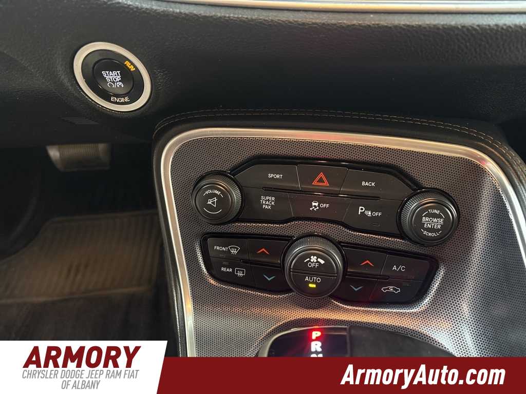 Thumbnail: 2015 Dodge Challenger - 20