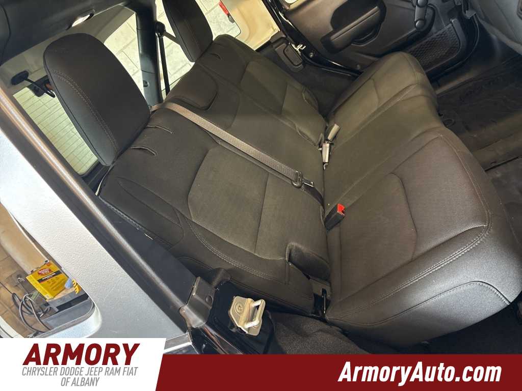 Thumbnail: 2022 Jeep Wrangler - 31