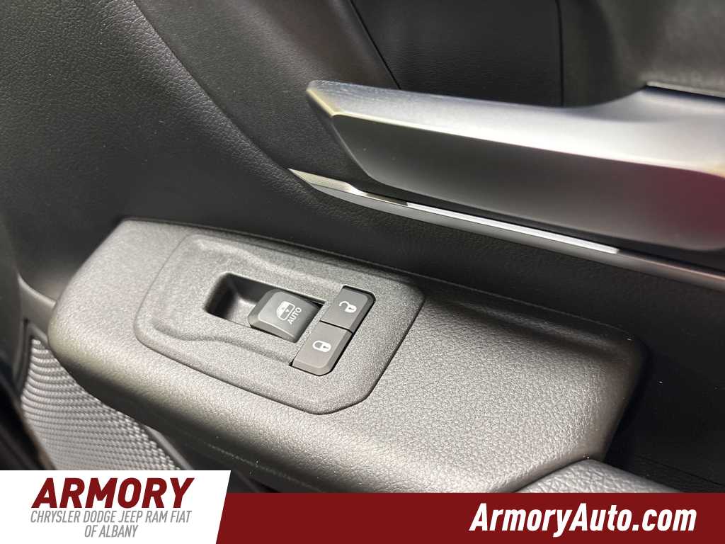 Thumbnail: 2026 RAM 1500 - 31