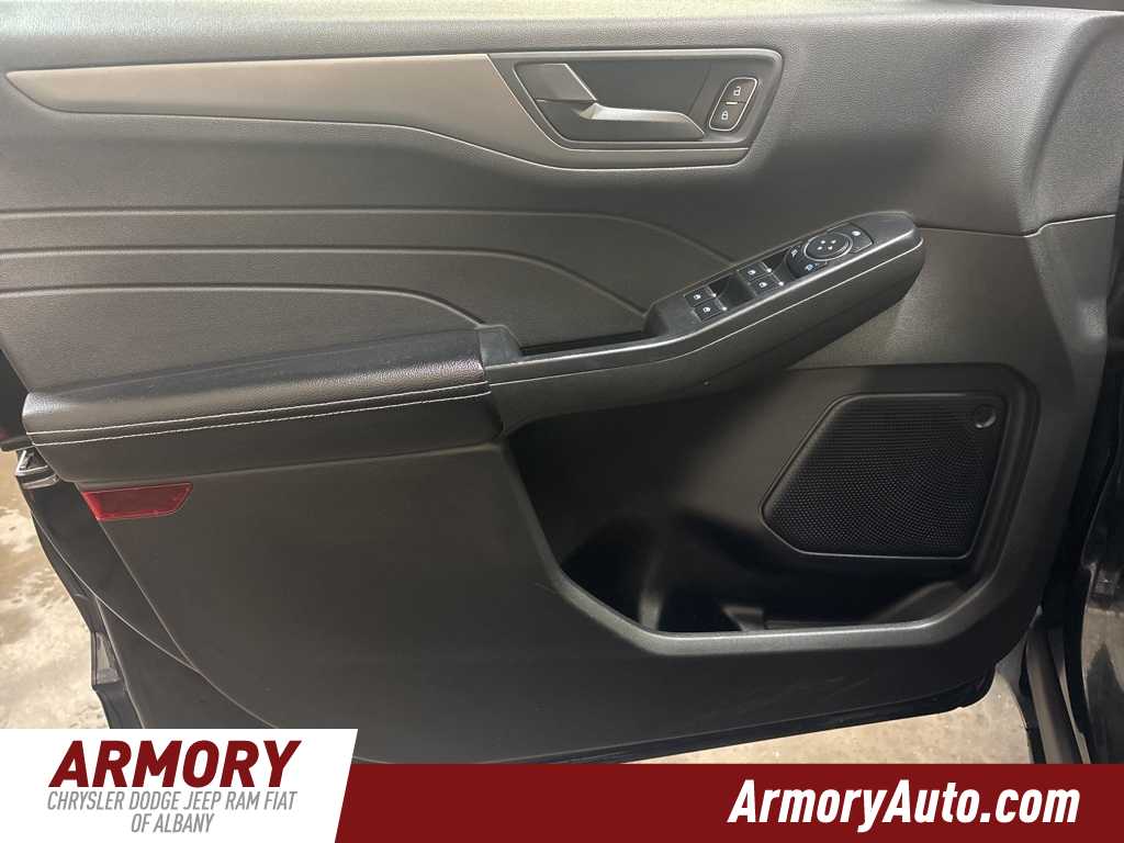 Thumbnail: 2024 Ford Escape - 7