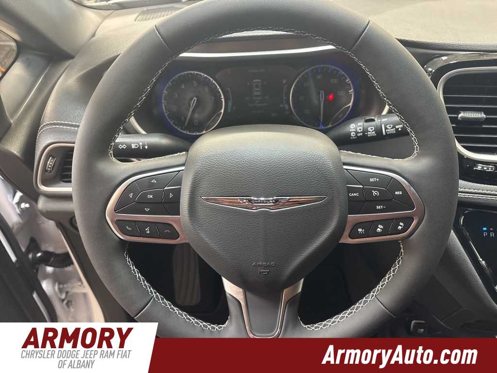 Thumbnail: 2026 Chrysler Pacifica - 13