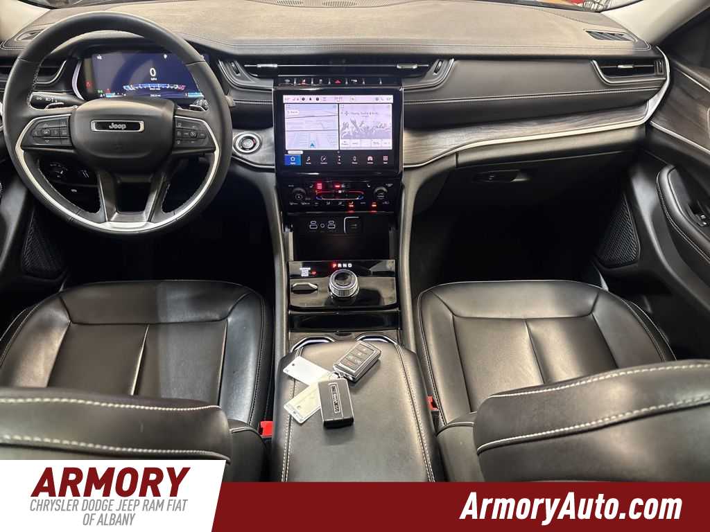 Thumbnail: 2023 Jeep Grand Cherokee L - 41