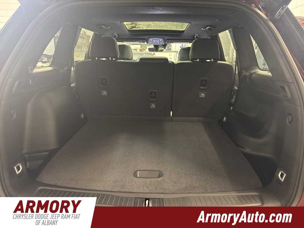 Thumbnail: 2025 Jeep Grand Cherokee - 31