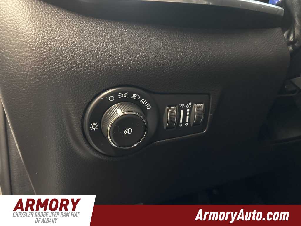Thumbnail: 2023 Jeep Compass - 13