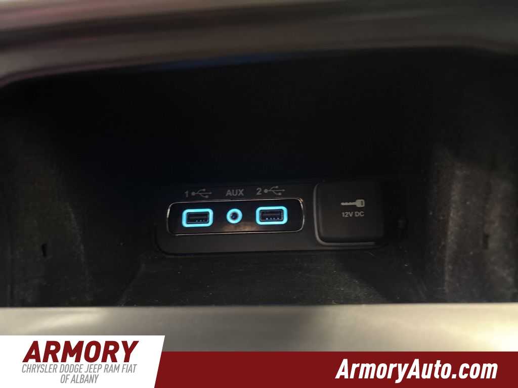 Thumbnail: 2021 Jeep Grand Cherokee - 23