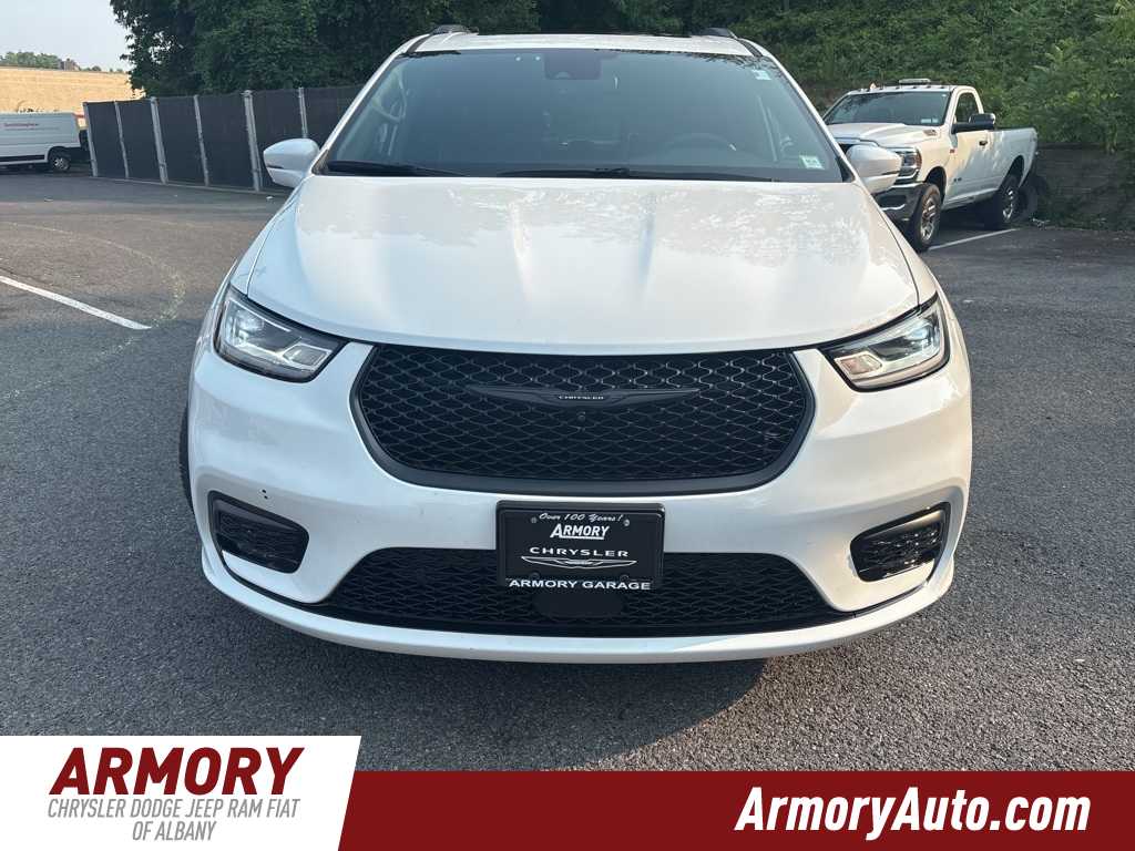 Thumbnail: 2022 Chrysler Pacifica - 2