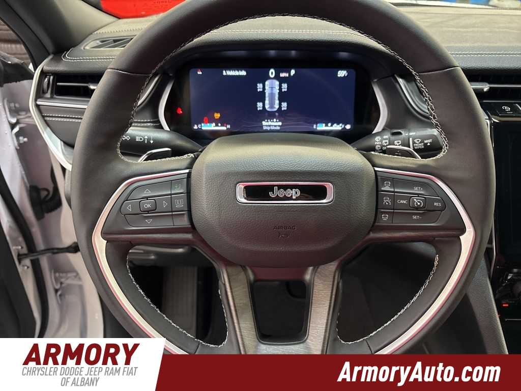 Thumbnail: 2025 Jeep Grand Cherokee - 14