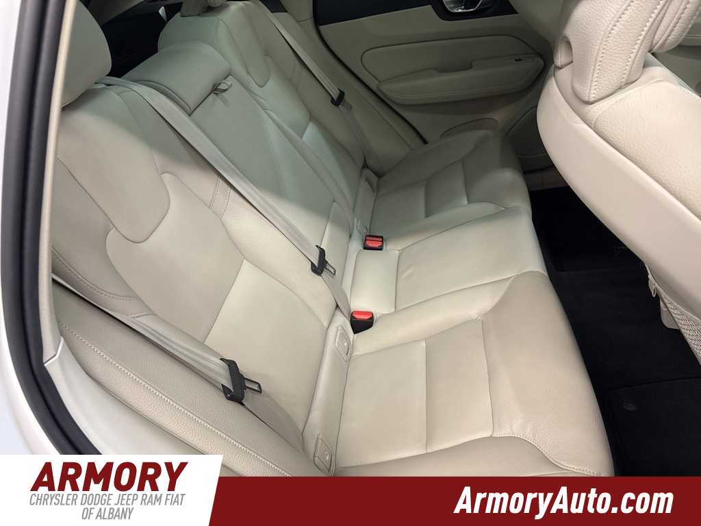 Thumbnail: 2024 Volvo XC60 - 35