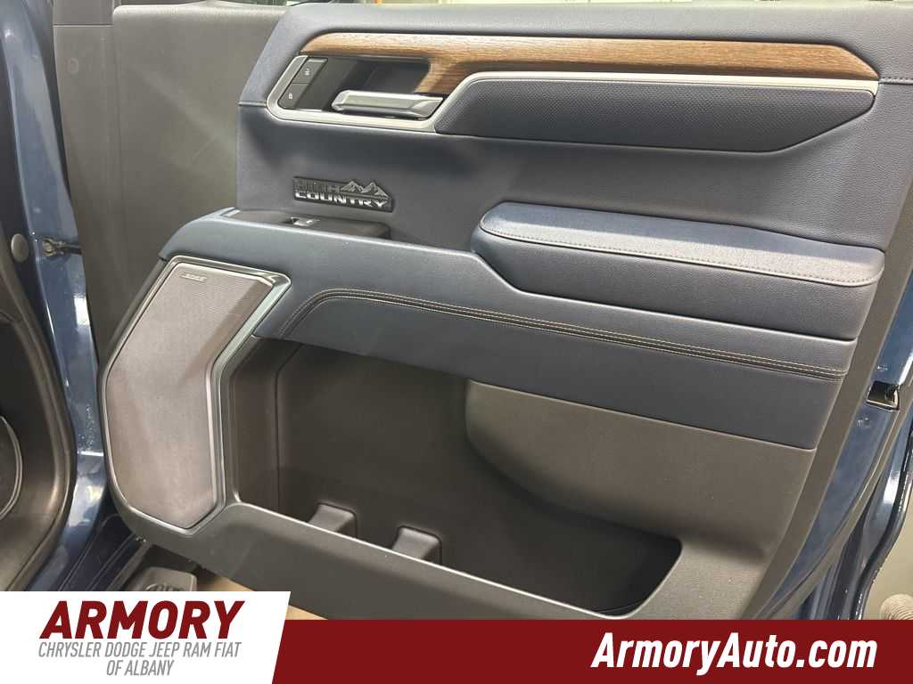 Thumbnail: 2022 Chevrolet Silverado 1500 - 36