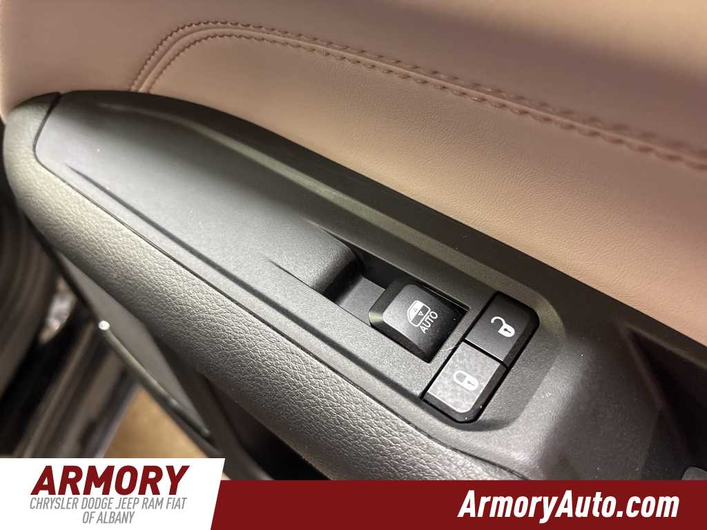 Thumbnail: 2025 Jeep Compass - 35