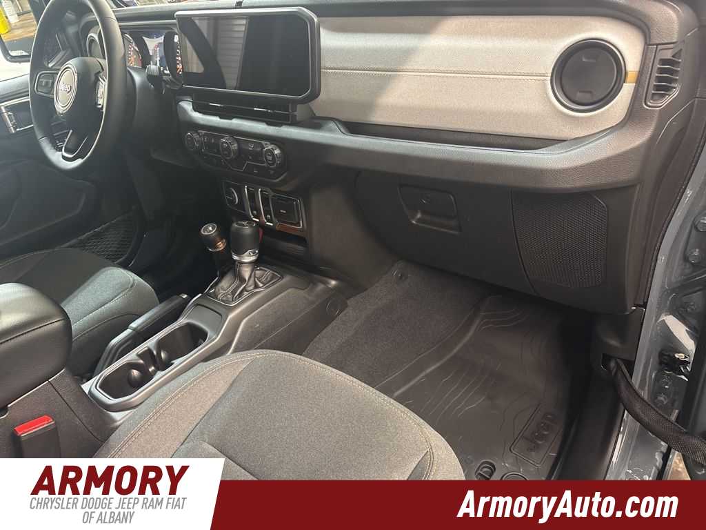 Thumbnail: 2026 Jeep Wrangler - 28