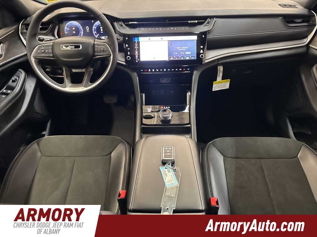 Thumbnail: 2026 Jeep Grand Cherokee - 33