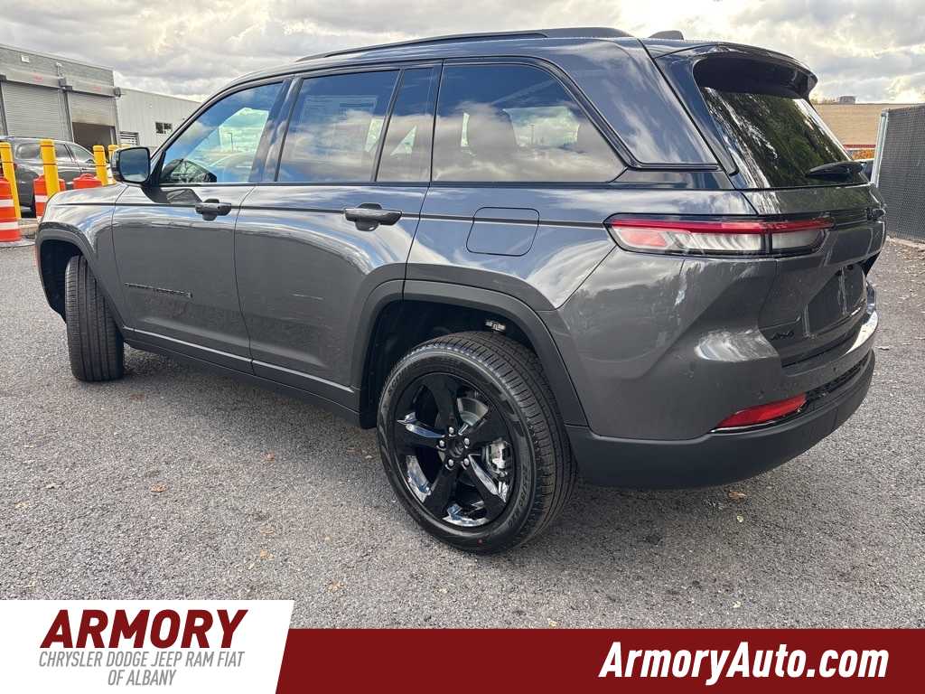 Thumbnail: 2025 Jeep Grand Cherokee - 6