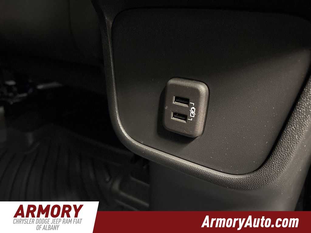 Thumbnail: 2022 Chevrolet Equinox - 37