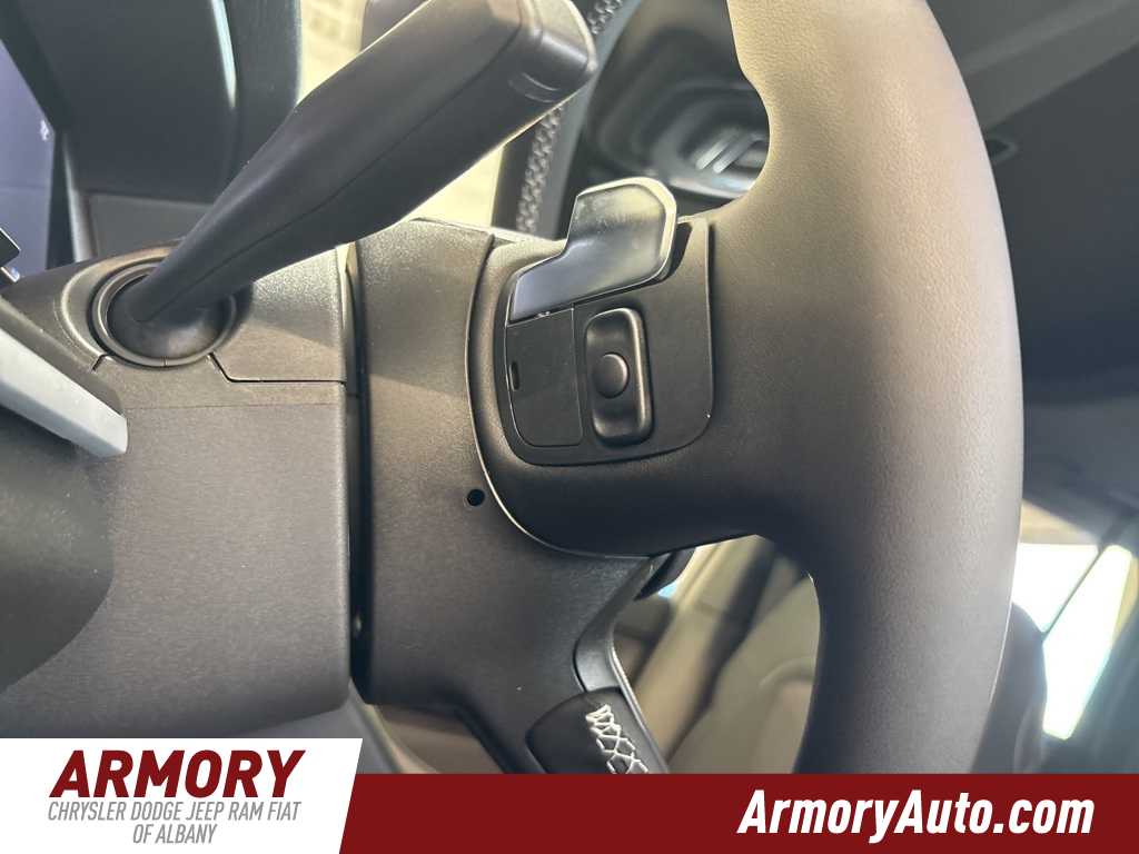 Thumbnail: 2025 Jeep Grand Cherokee - 11