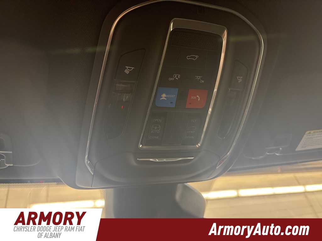 Thumbnail: 2025 Jeep Grand Cherokee L - 18