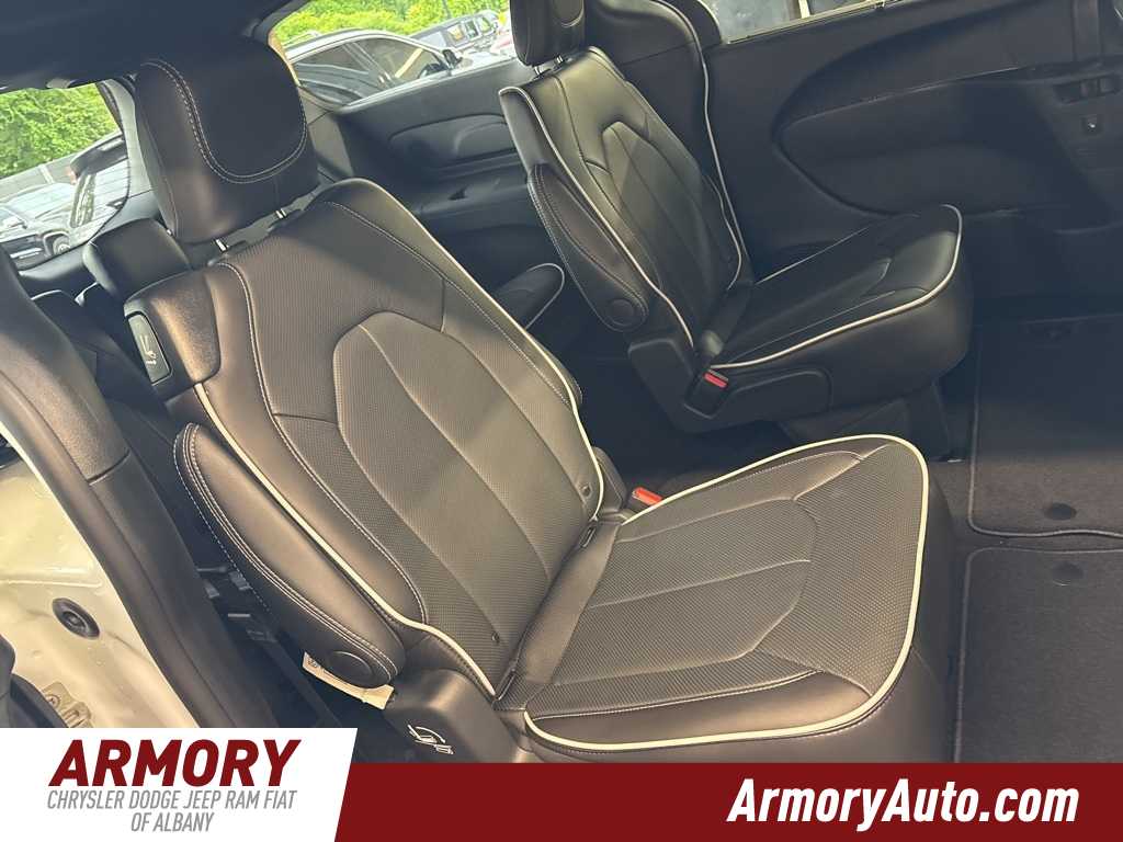 Thumbnail: 2026 Chrysler Pacifica - 31