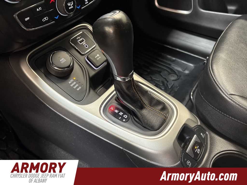 Thumbnail: 2021 Jeep Compass - 21