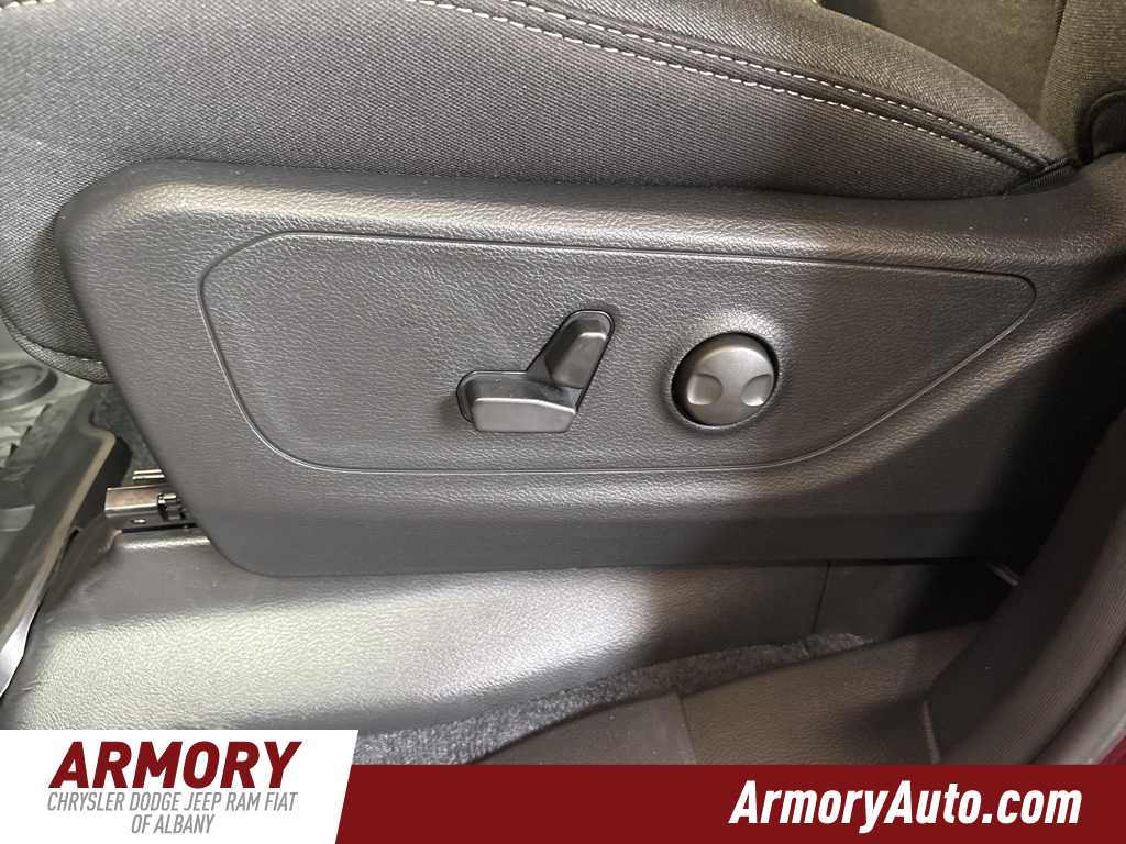 Thumbnail: 2026 RAM 1500 - 11