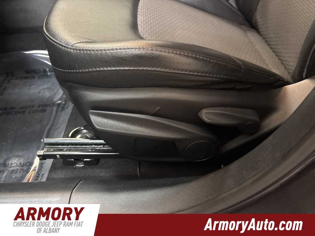 Thumbnail: 2022 Jeep Compass - 13