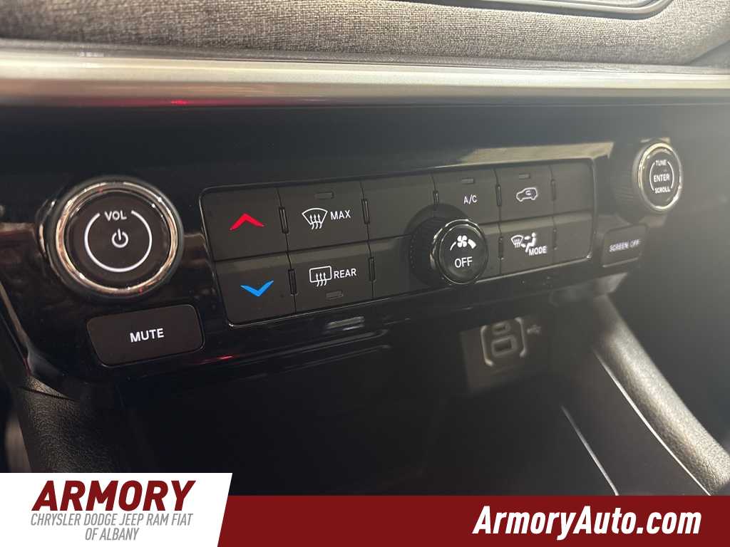 Thumbnail: 2022 Jeep Compass - 18