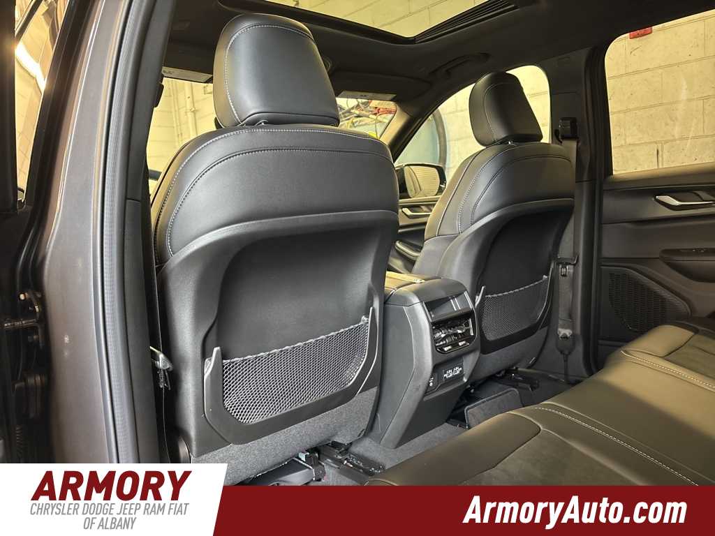 Thumbnail: 2025 Jeep Grand Cherokee - 23