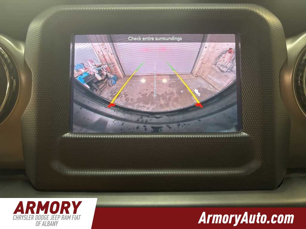 Thumbnail: 2022 Jeep Wrangler - 17