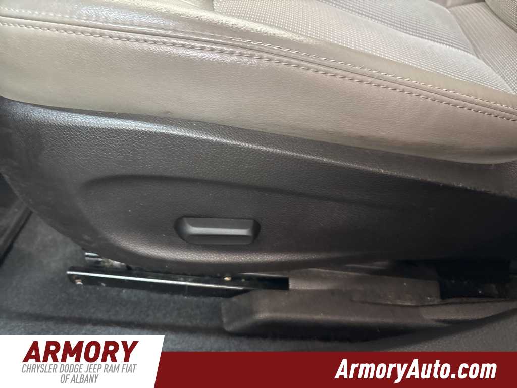 Thumbnail: 2014 Buick Verano - 12