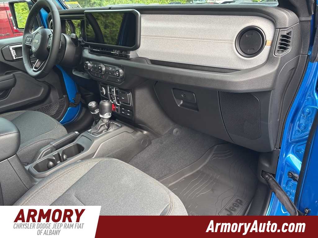 Thumbnail: 2025 Jeep Wrangler - 32