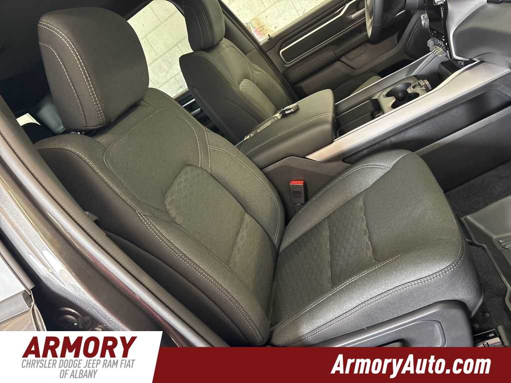 Thumbnail: 2026 RAM 1500 - 37