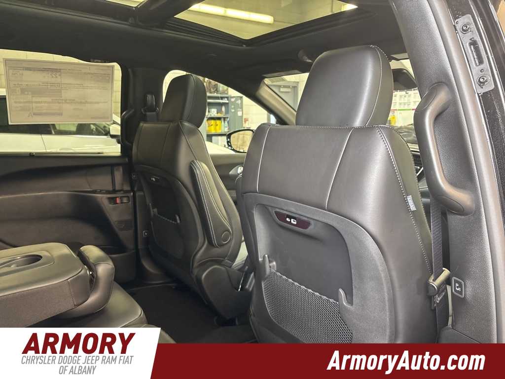 Thumbnail: 2026 Chrysler Pacifica - 29