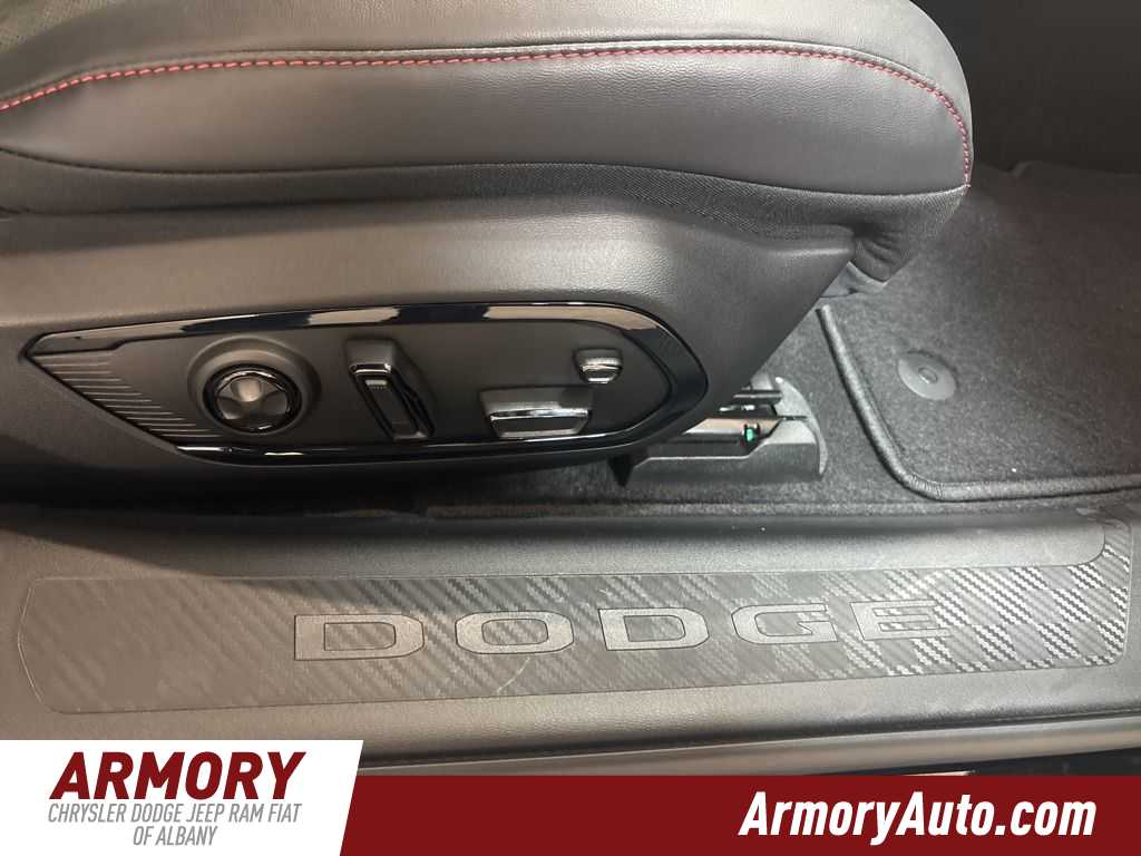 Thumbnail: 2025 Dodge Charger - 35